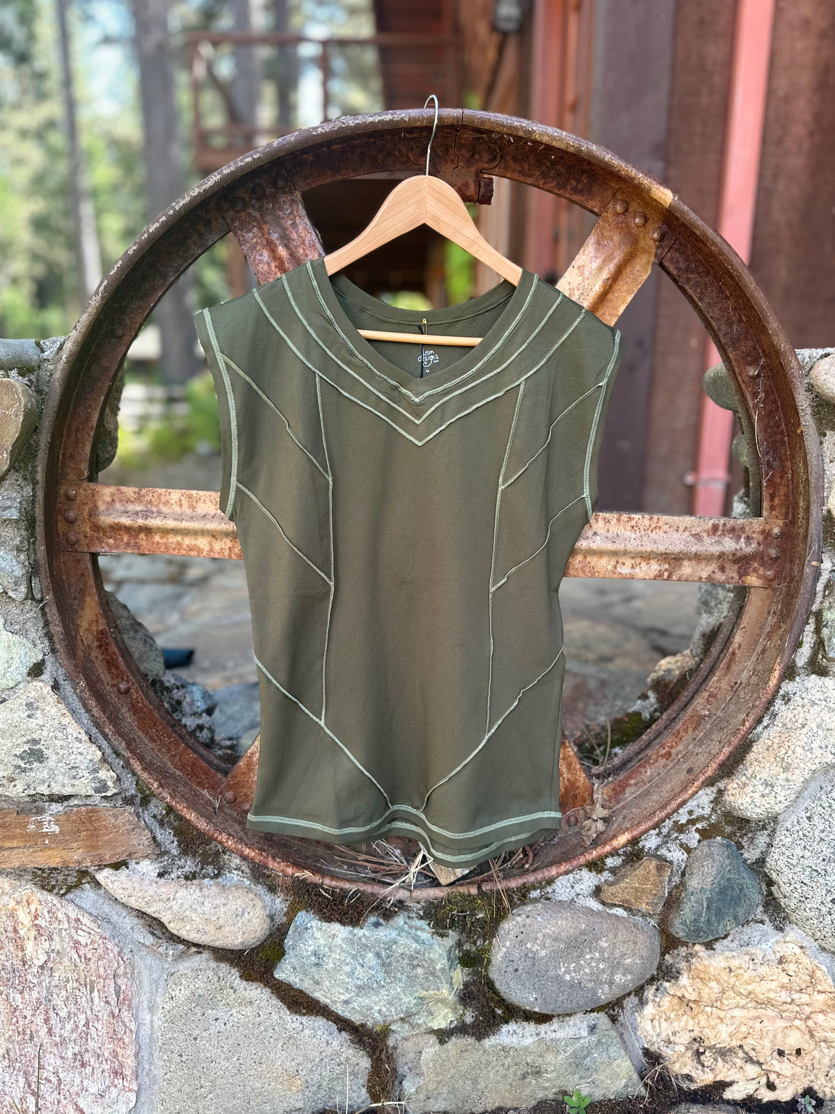 Daurian Sleeveless